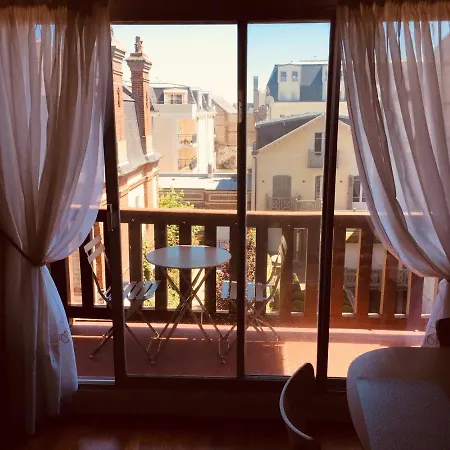 Coeur Grand 3 Pièces Avec Parking Deauville