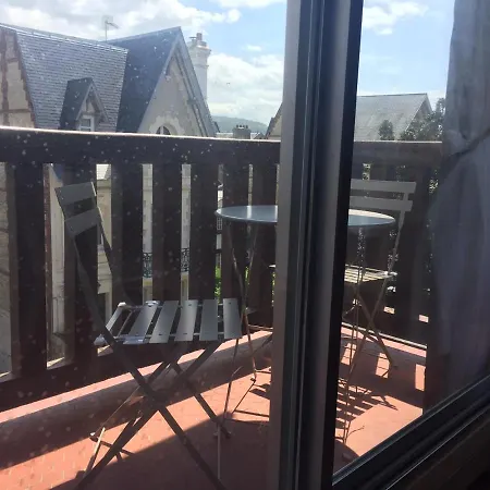 Coeur Grand 3 Pièces Avec Parking Appartement